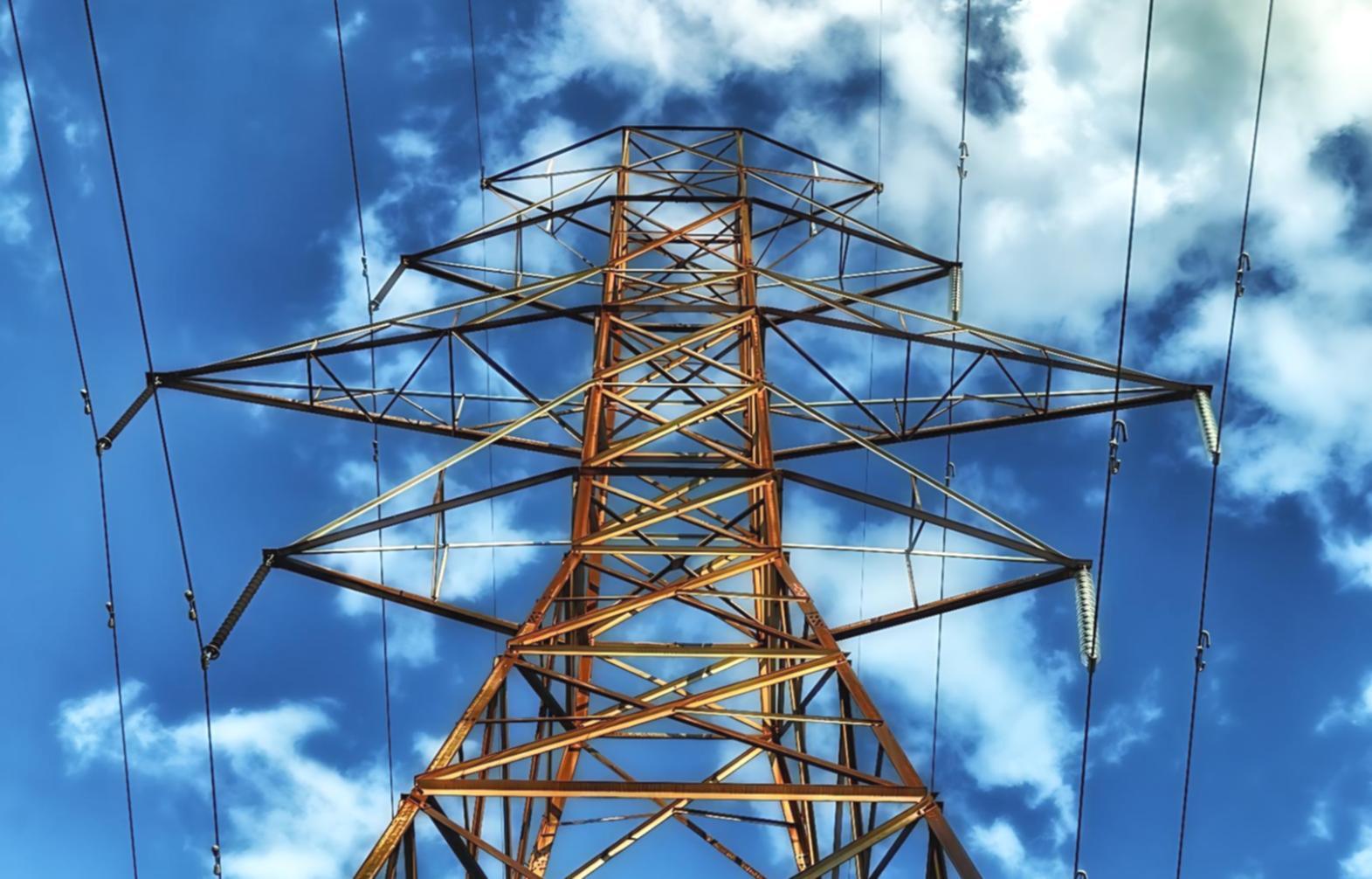 Installation de panneaux solaires sur site professionnel